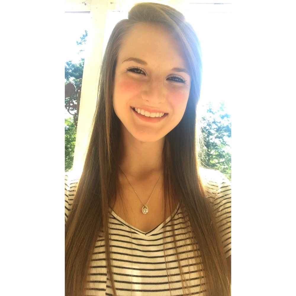 Meet your Posher, Ashlee